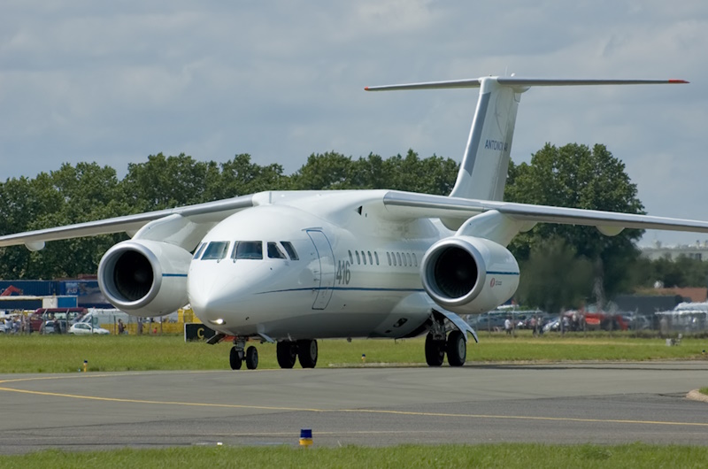 Antonov An-148